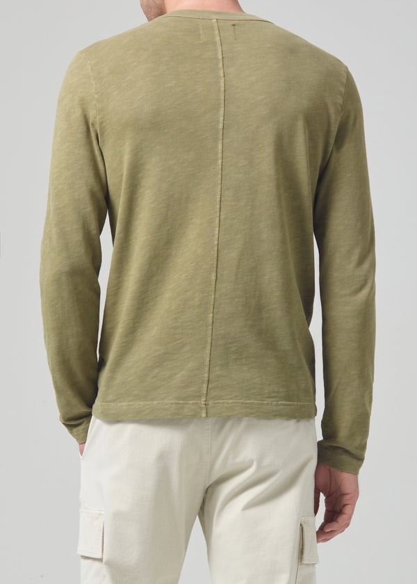 Classic Henley in Canape