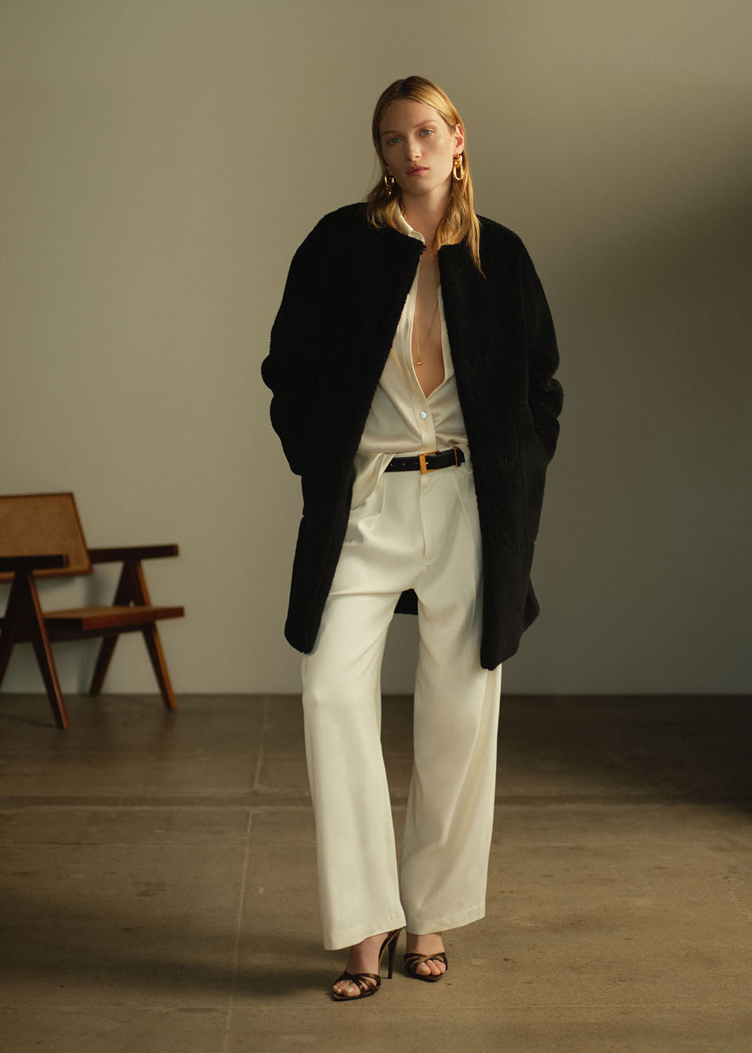 INES_TROUSER_CREAM_MARTINA_LONG_SHERPA_COAT_BLACK_TULLAH_SHIRT_CREAM