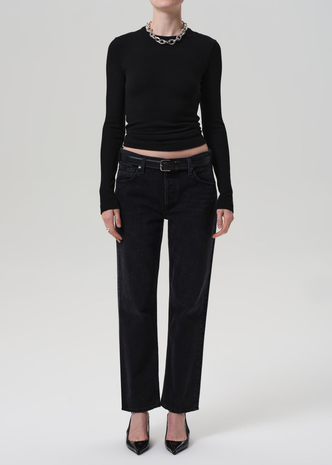 Neve Low Slung Relaxed in Voila front