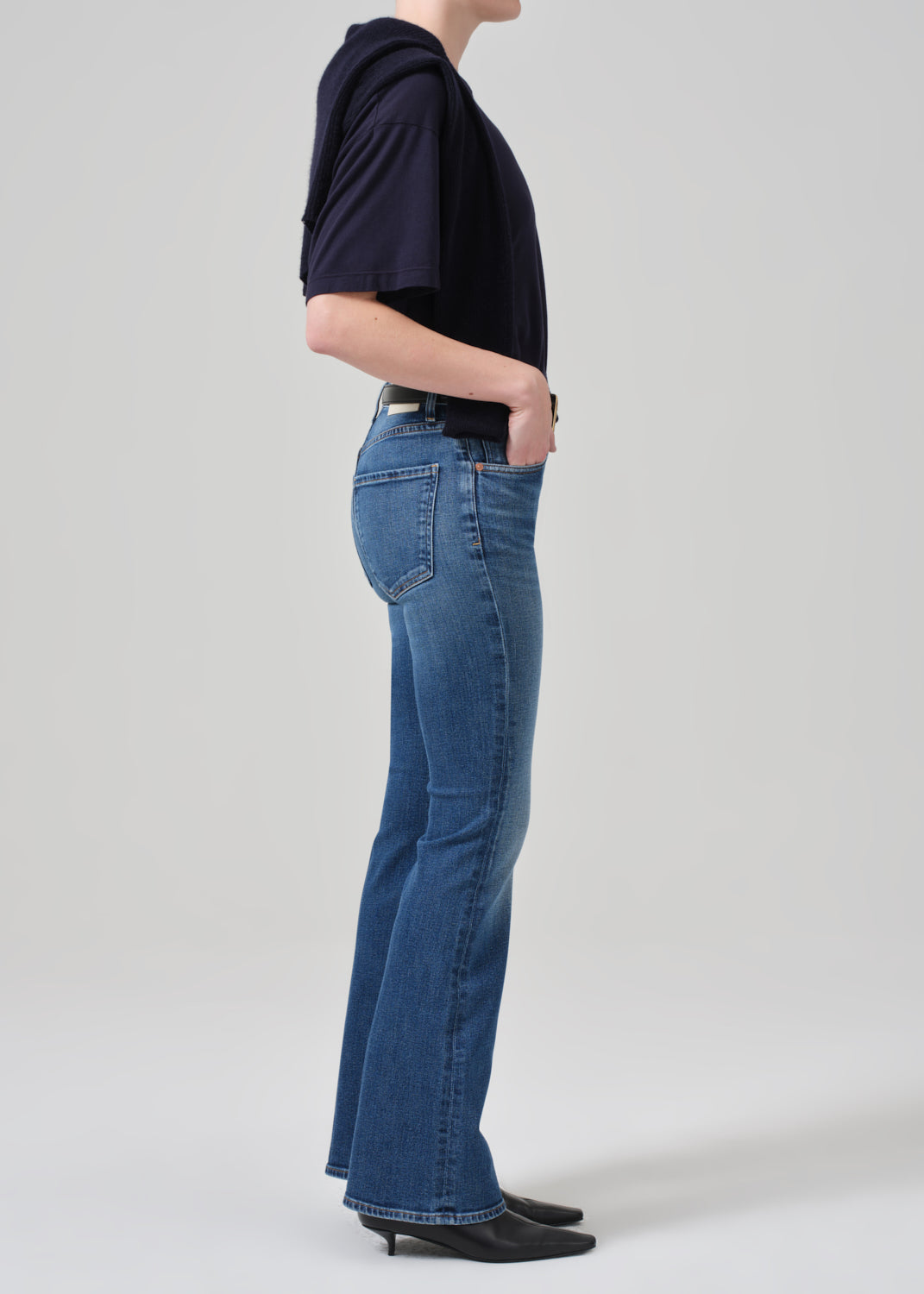 Lilah High Rise Bootcut 32.5" in Abalone side