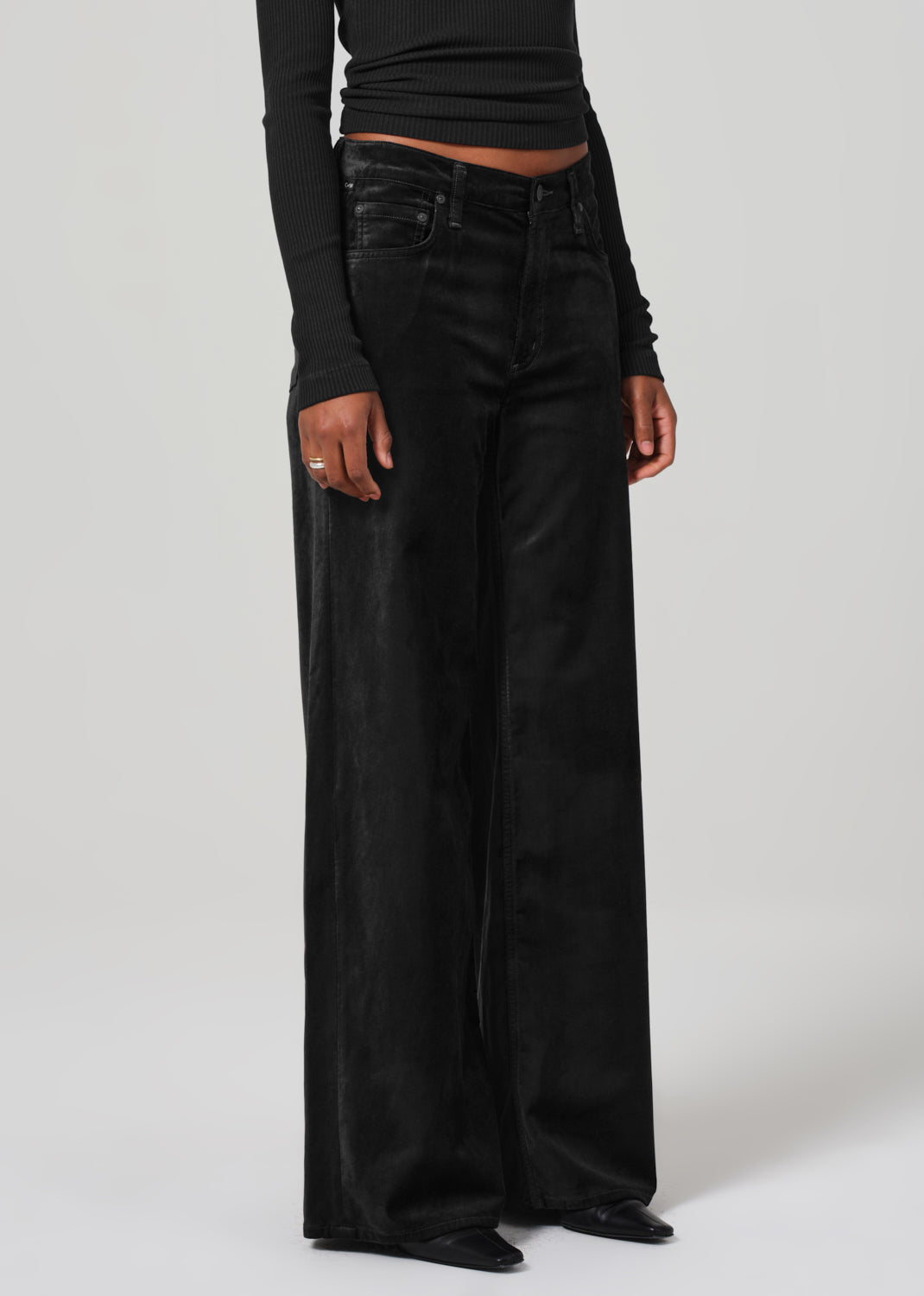 Lolli Mid Rise Baggy Velvet in Black front