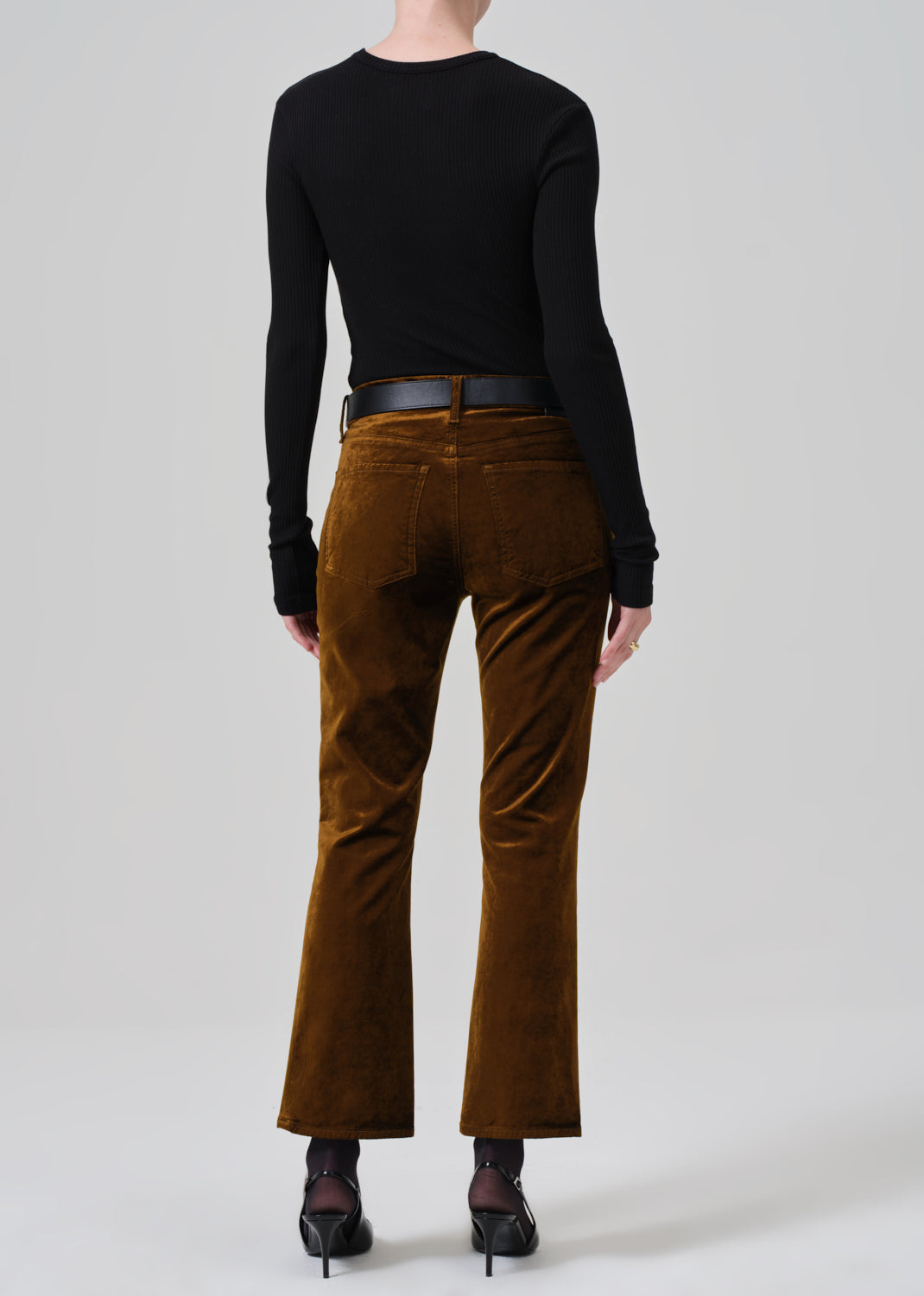 Isola Cropped Trouser Velvet in Golden back