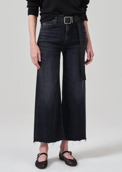 Lyra Wide Leg Crop in Medallion close front