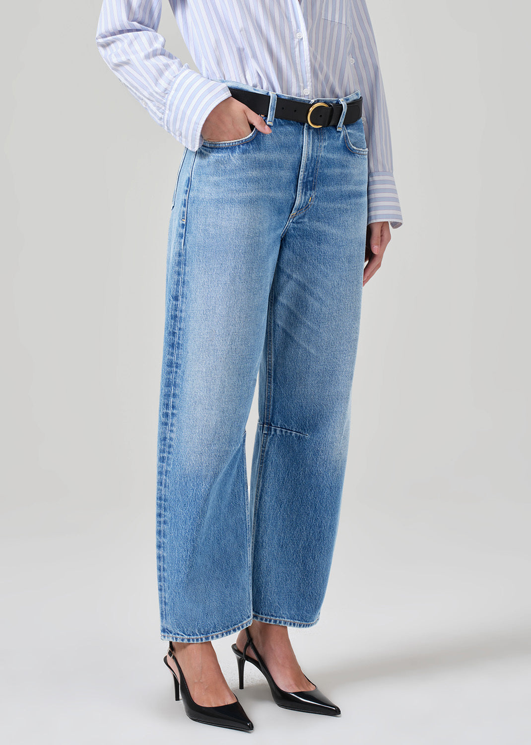 Miro Relaxed Jean in Pacifica front
