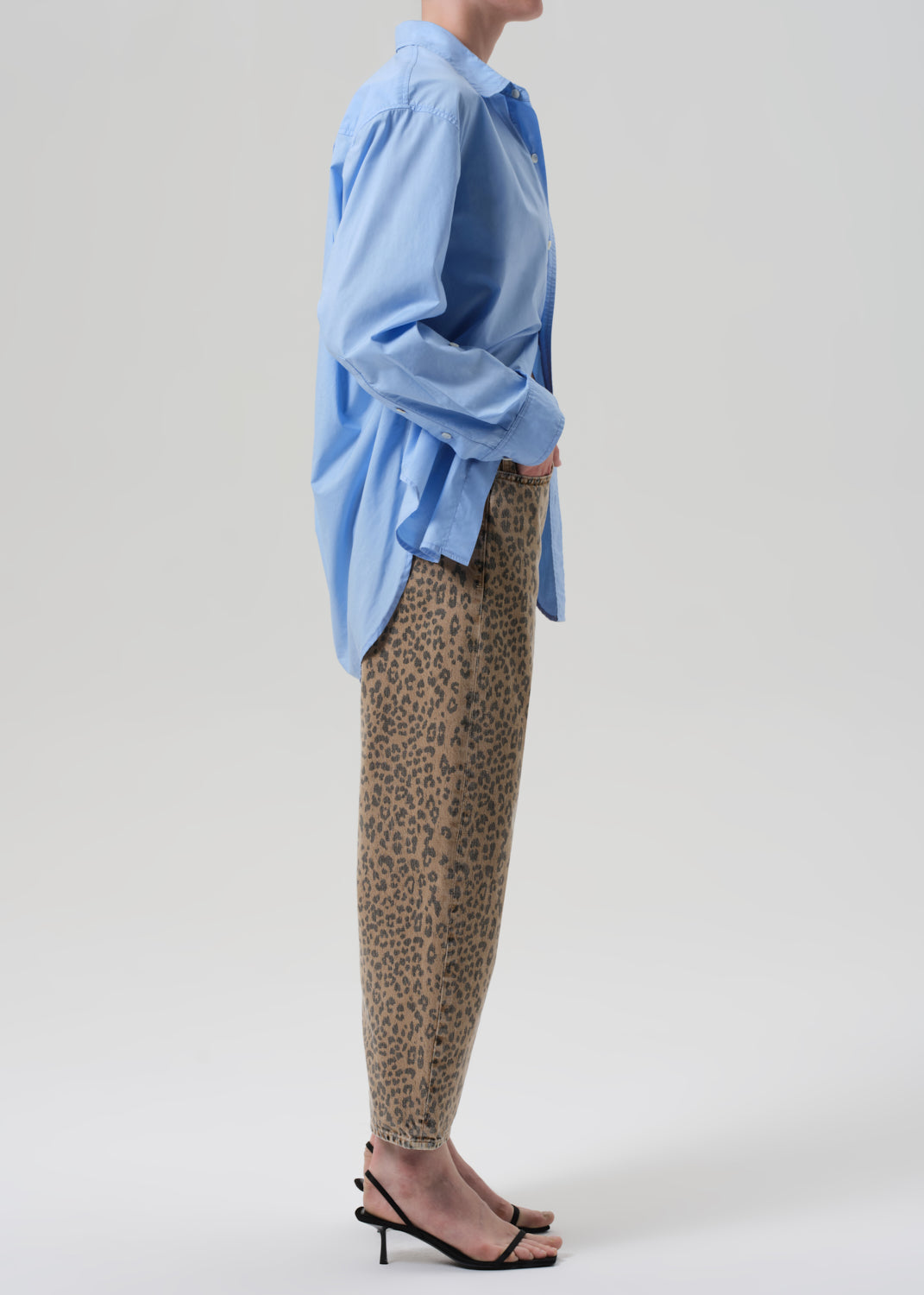 Miro Relaxed Jean in Natural Cheetah side