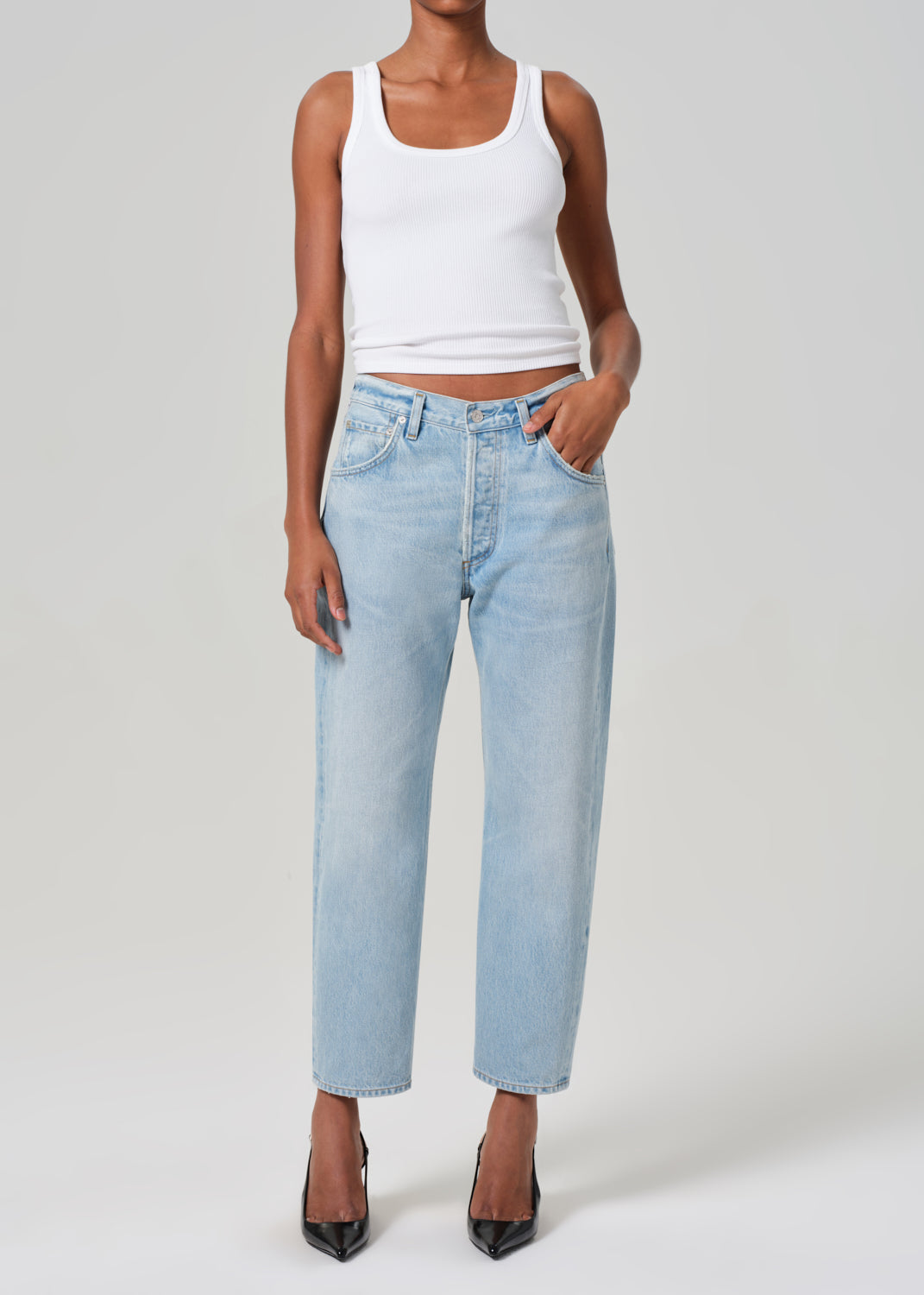 Winslow Cropped Boyfriend in Pippa front