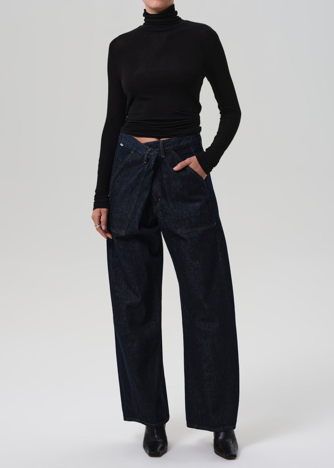 Ines Utility Trouser
In Virgil
