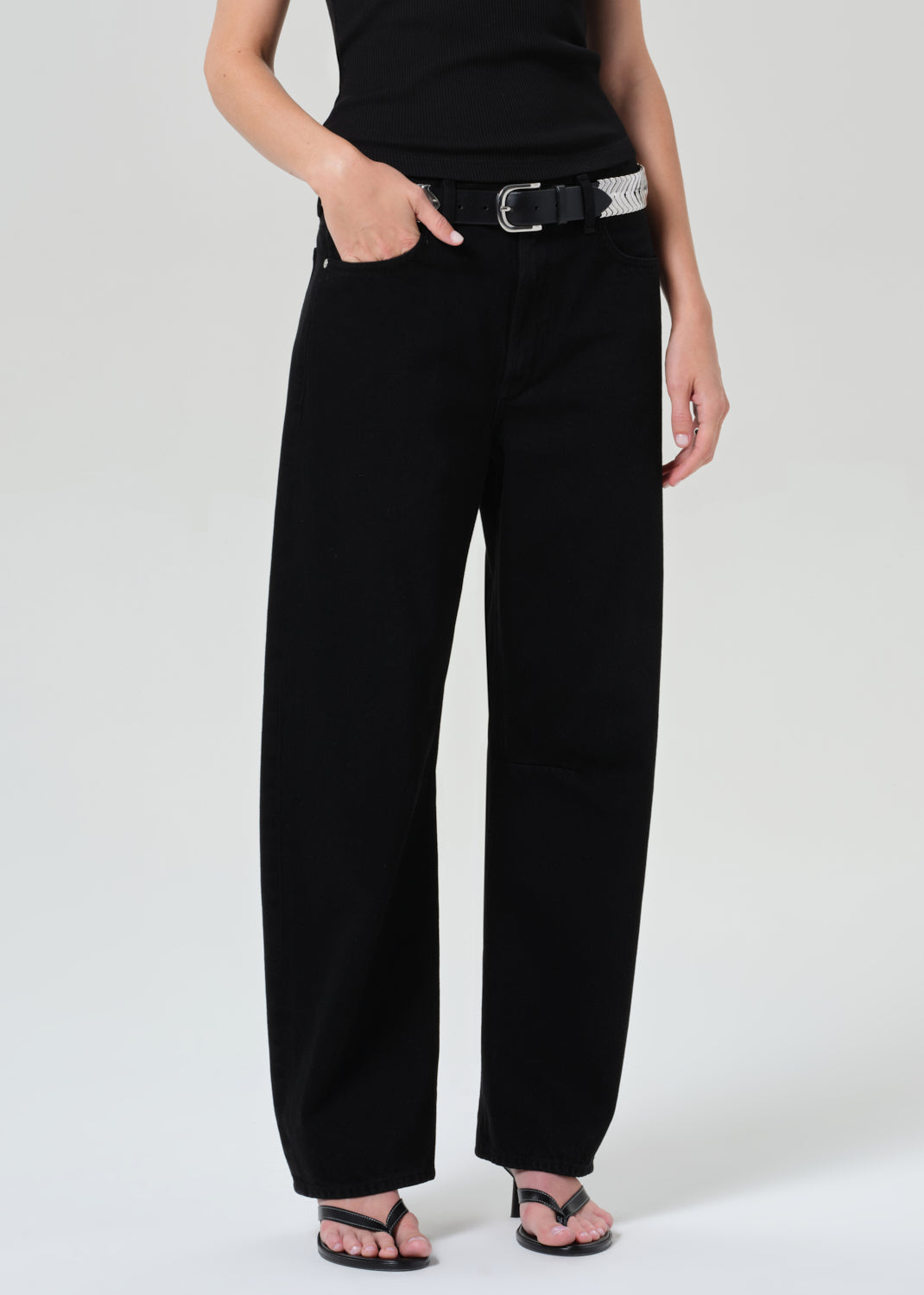 Miro Long Relaxed Jean in Solid Black – Citizens of Humanity