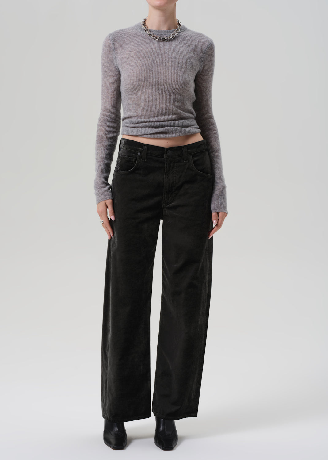 Ayla Baggy Velvet in Olive Leaf