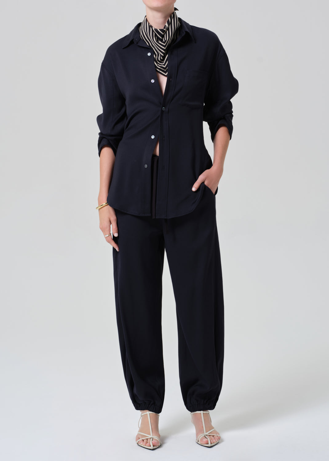 Bubble Pull On
In Navy