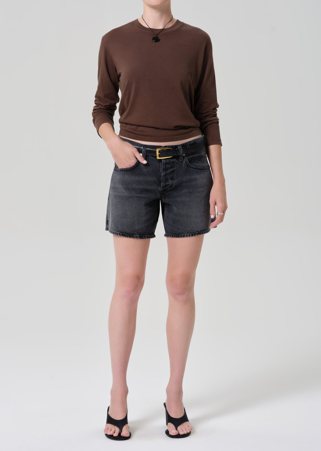 Billie Relaxed Short
In Vintage Black