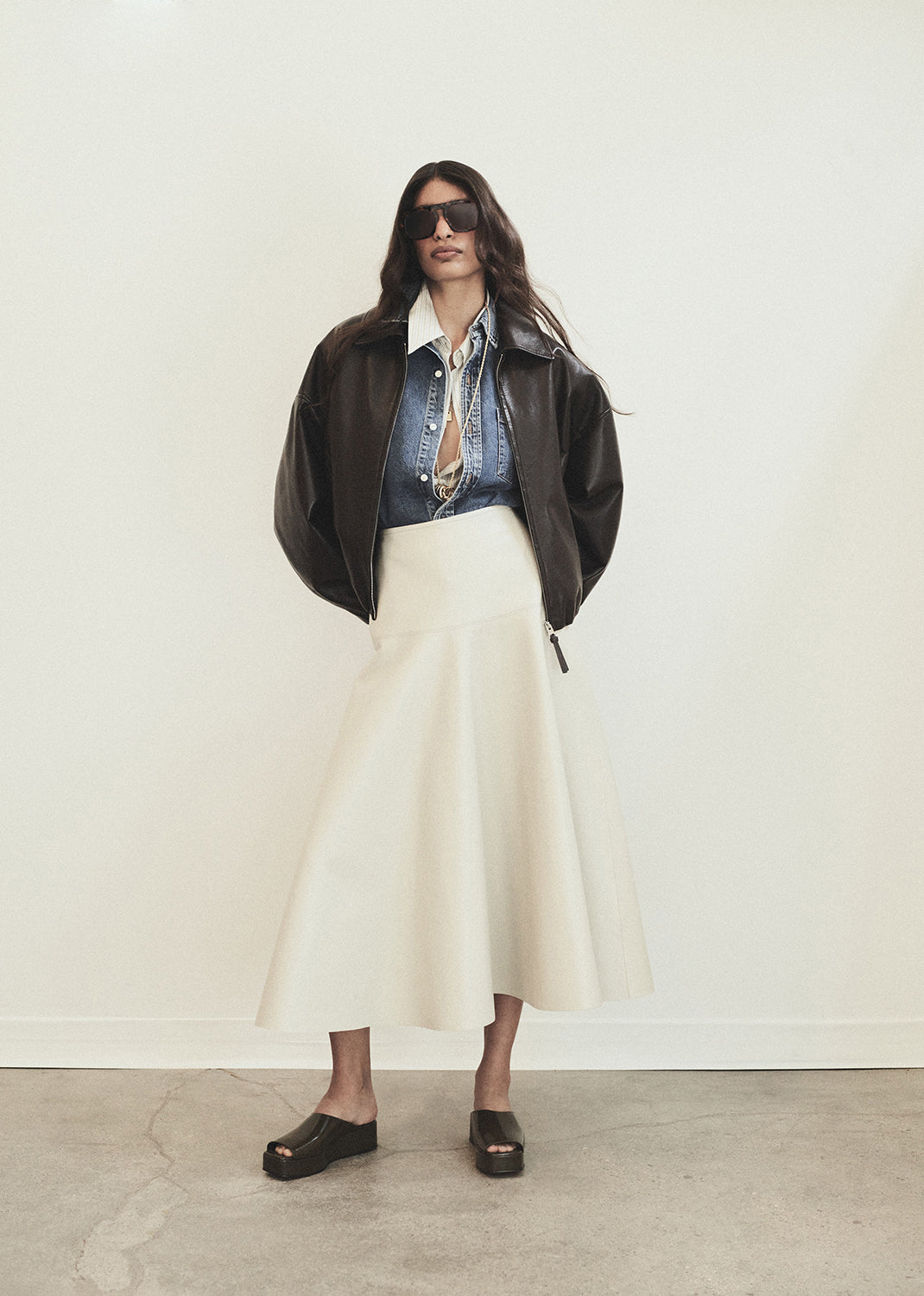 Vita Maxi Leather Skirt in Chalk Grey