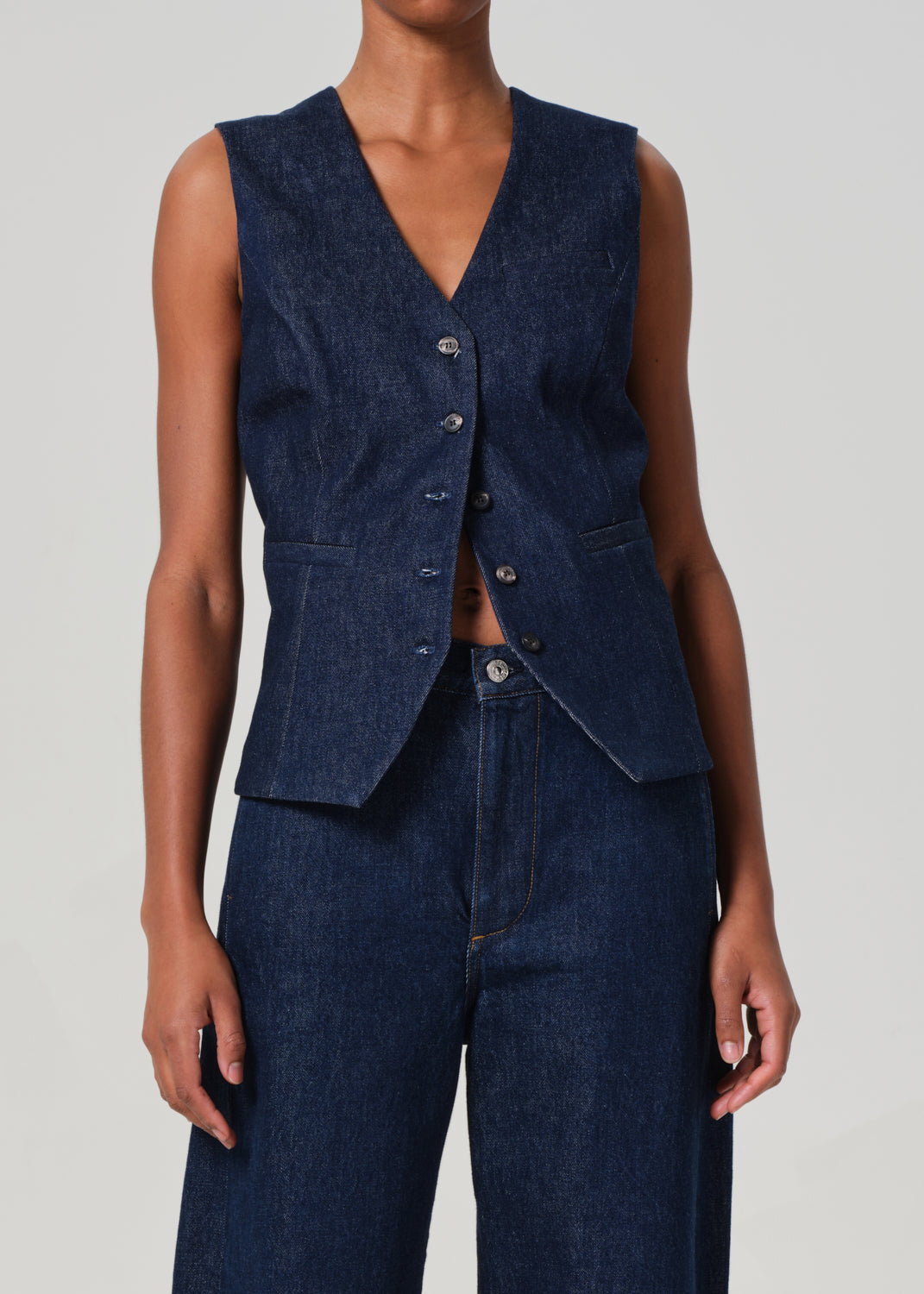 Jasmin Long Vest in Amherst front