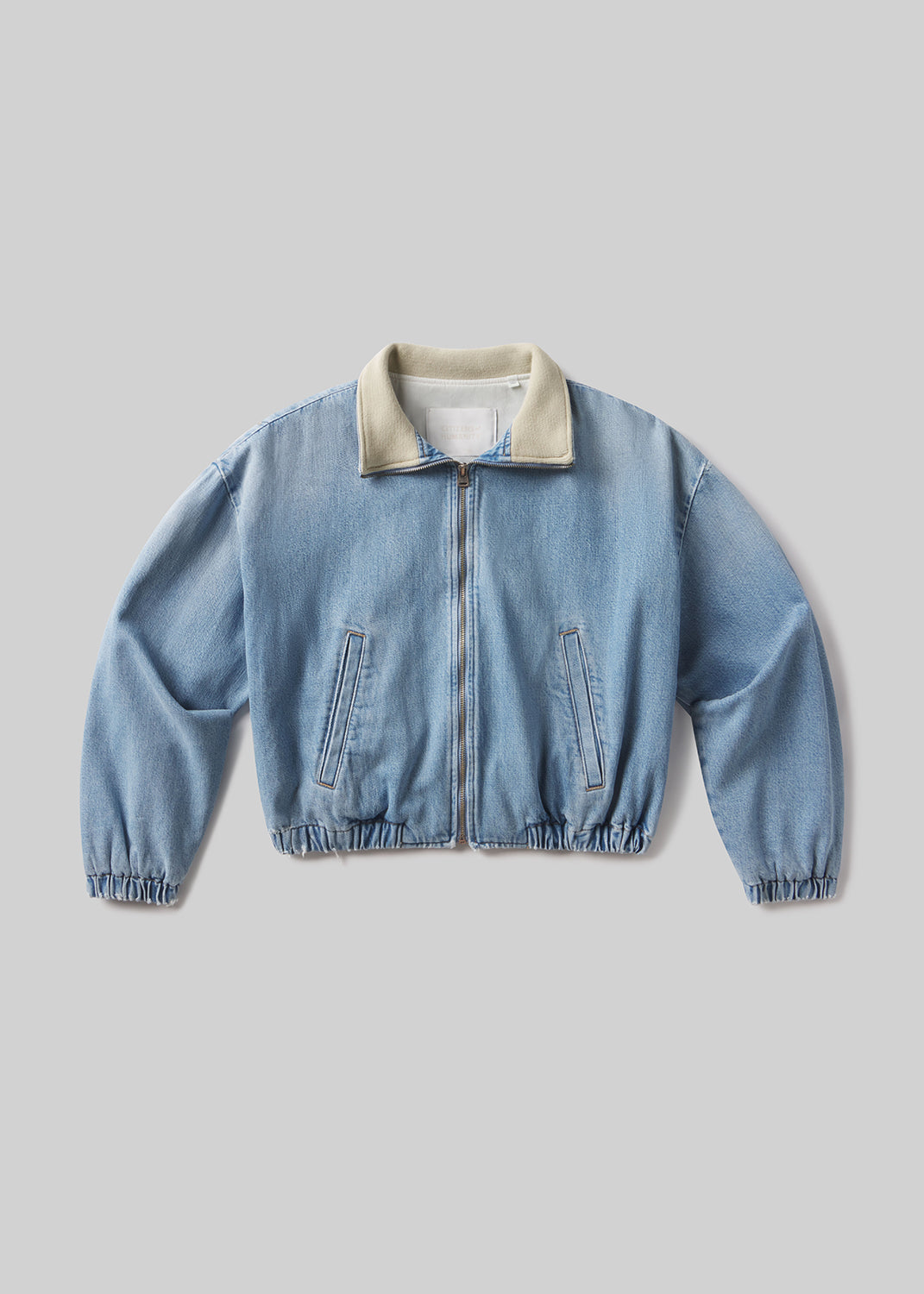 Bubble Bomber in Marseille flat