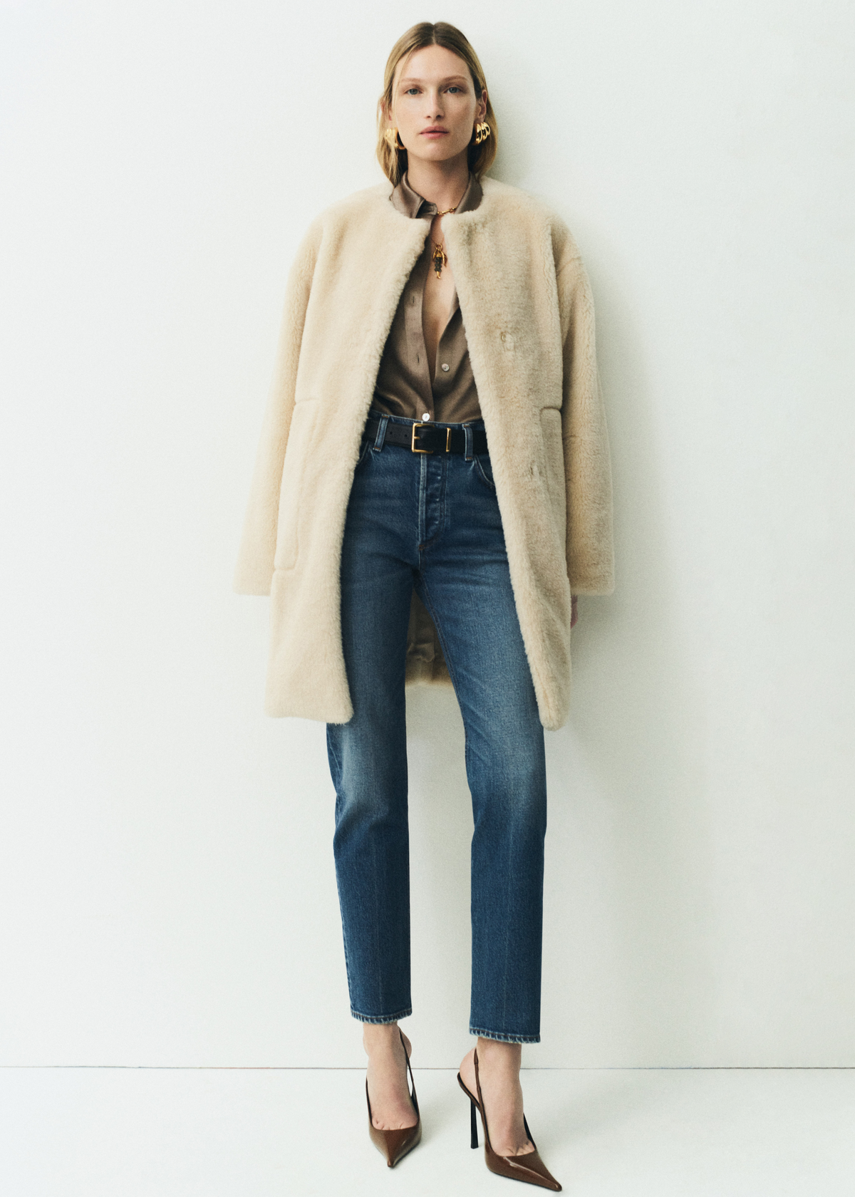 Savannah in Cruise, Martina Long Sherpa Coat in Cozy, Tullah Shirt in Cocoa
