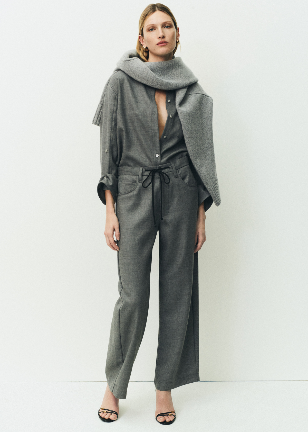 Brynn Drawstring Trouser Wool in Gris, Kayla Shrunken Shirt Wool in Gris, Scout 
Turtleneck Sweater in Heather Grey