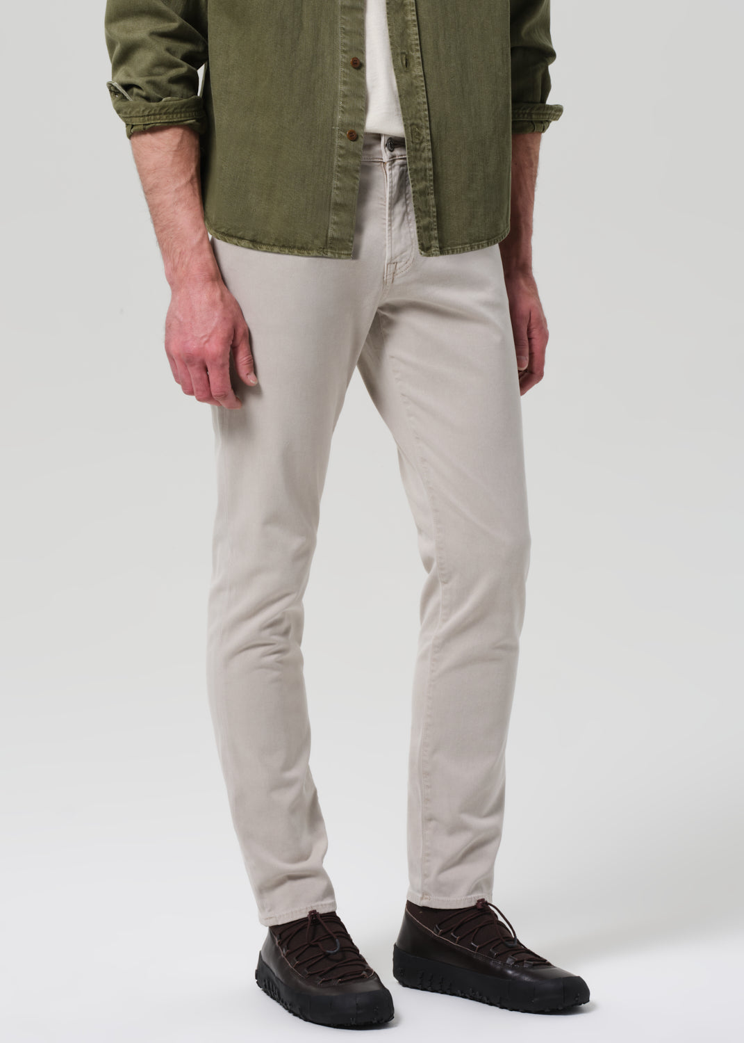 London Tapered Slim Brushed Sateen in Caraway front