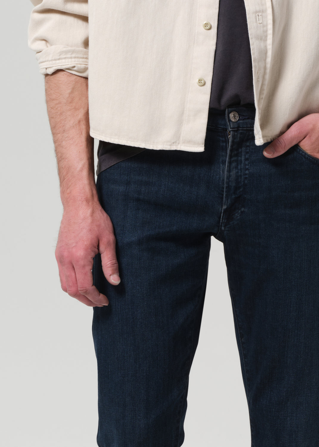 London Tapered Slim Perform in Undertow detail