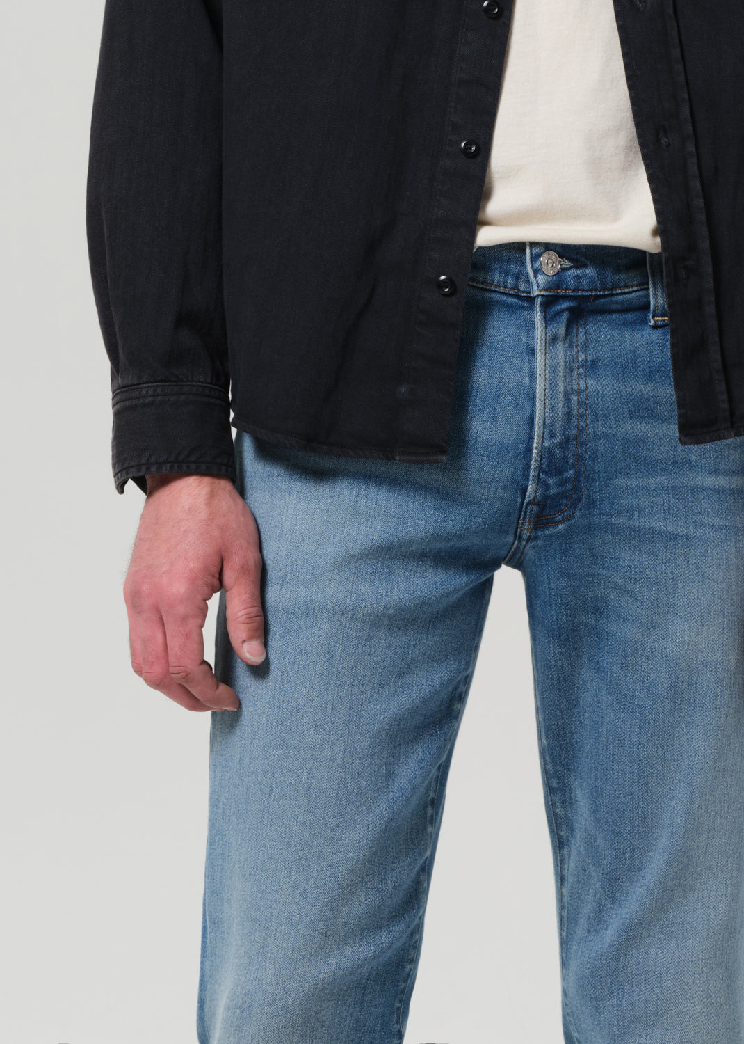 Gage Slim Straight Perform in Davenport detail