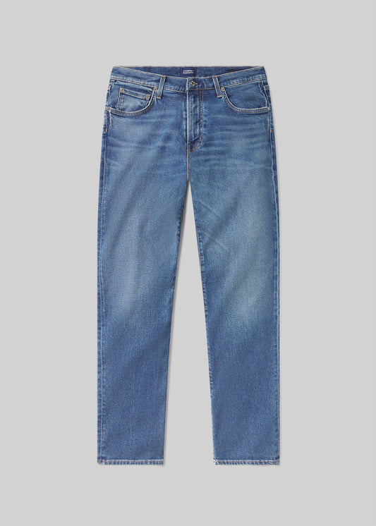 Gage Slim Straight Perform in True Blue flat