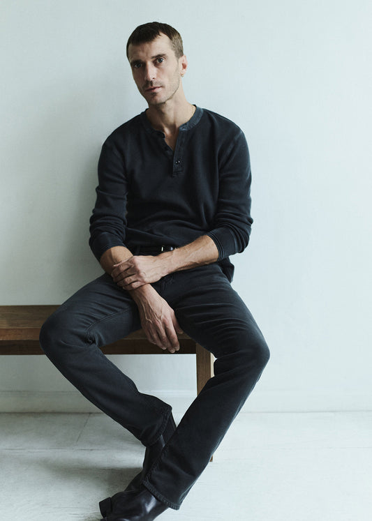 Adler Slim Perform Twill in Charred Cedar