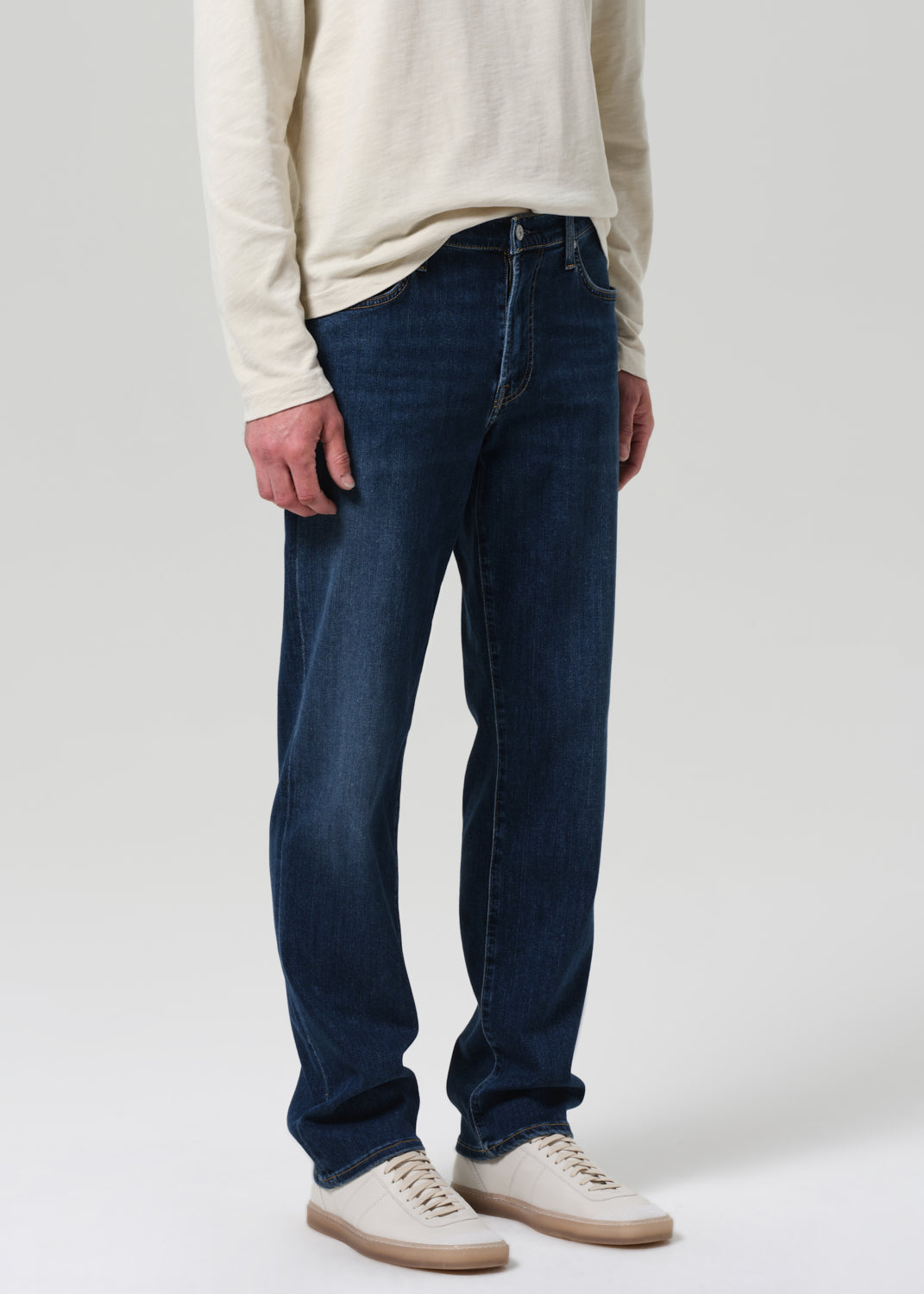 Elijah Straight Perform in Duke front