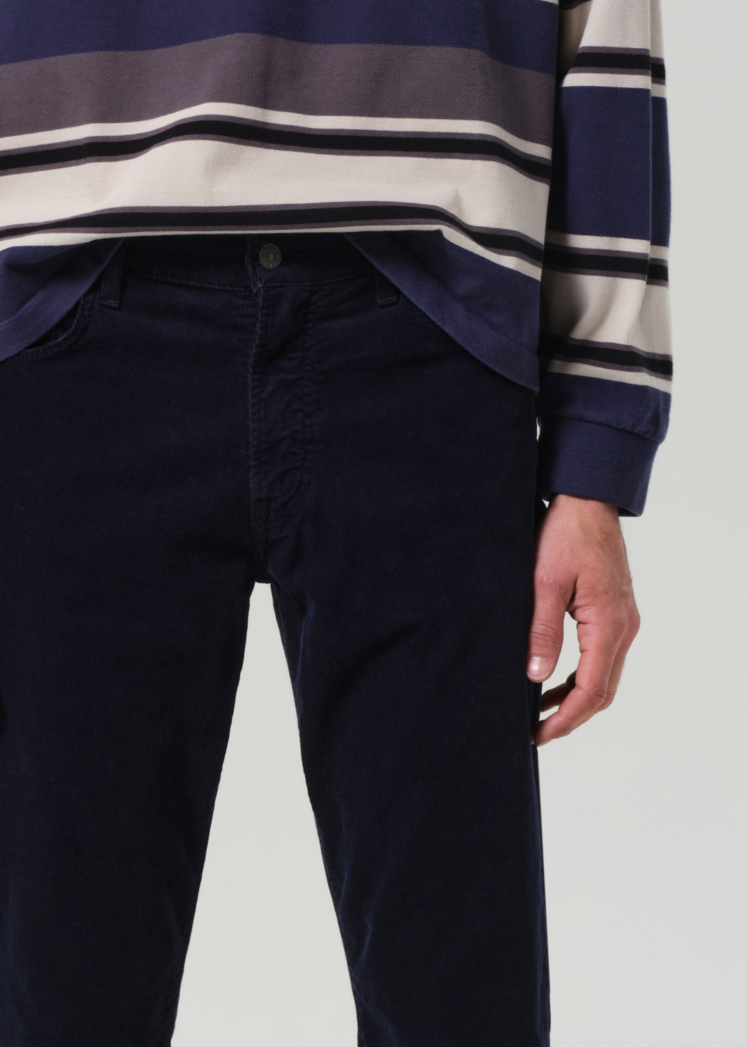 Elijah Straight Stretch Corduroy in Navy detail