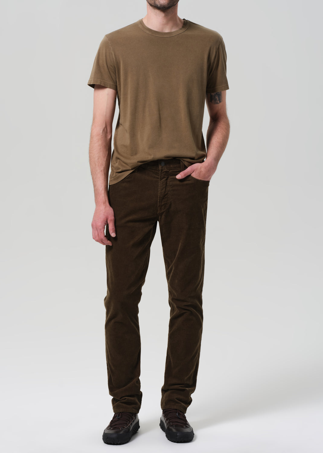 Elijah Straight Stretch Corduroy in Olive front
