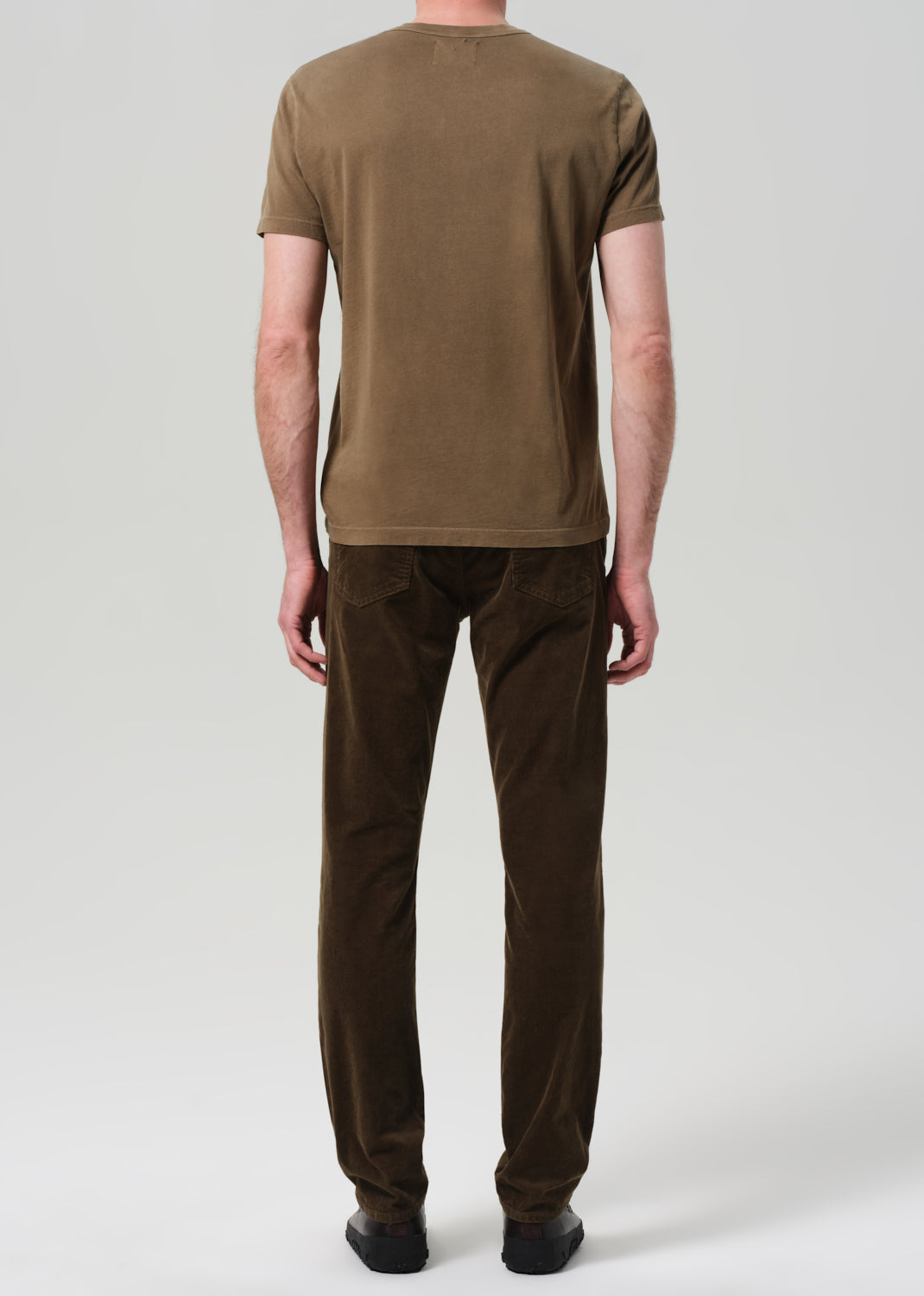 Elijah Straight Stretch Corduroy in Olive back