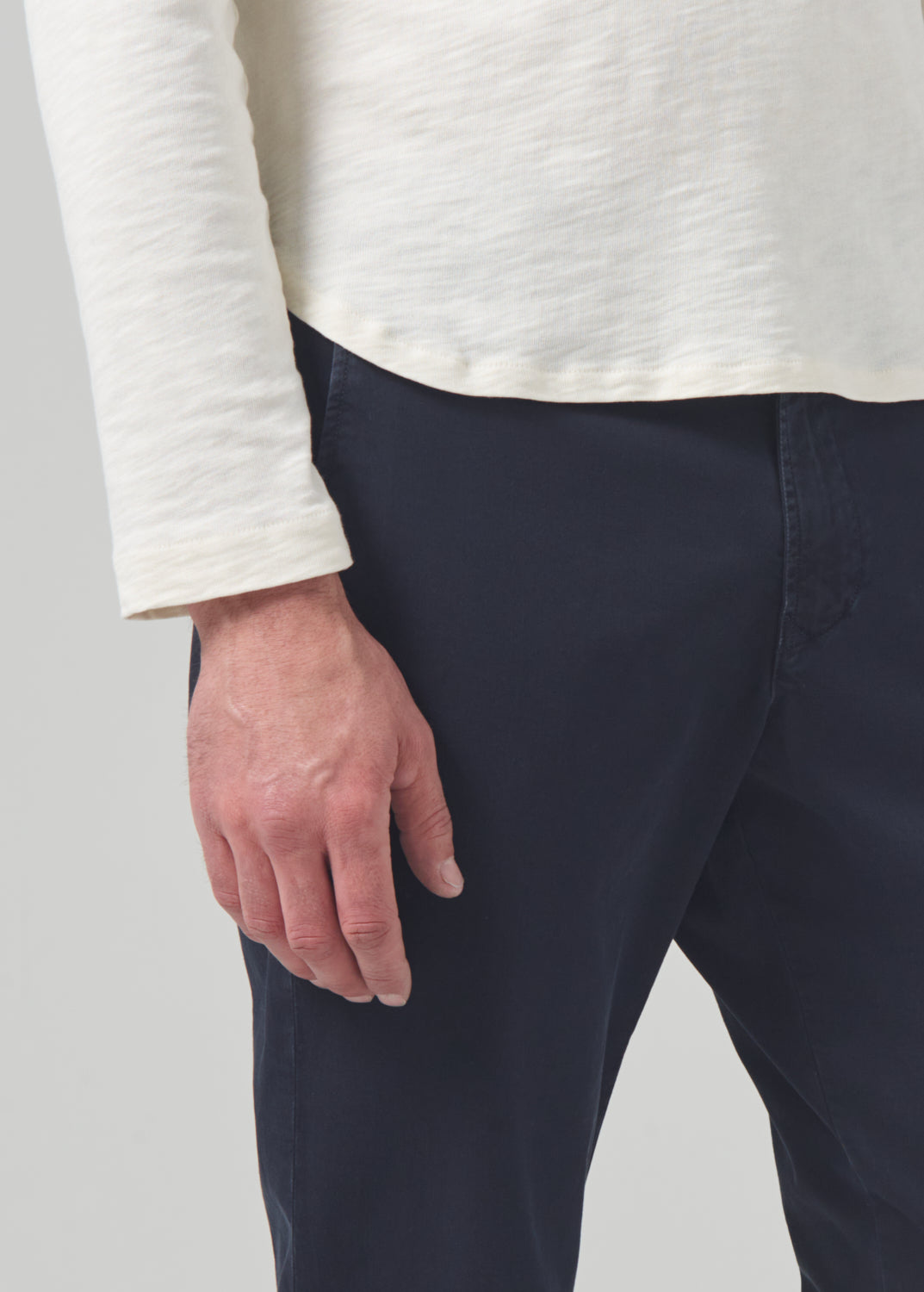 London Tapered Slim Italian Twill in Navy