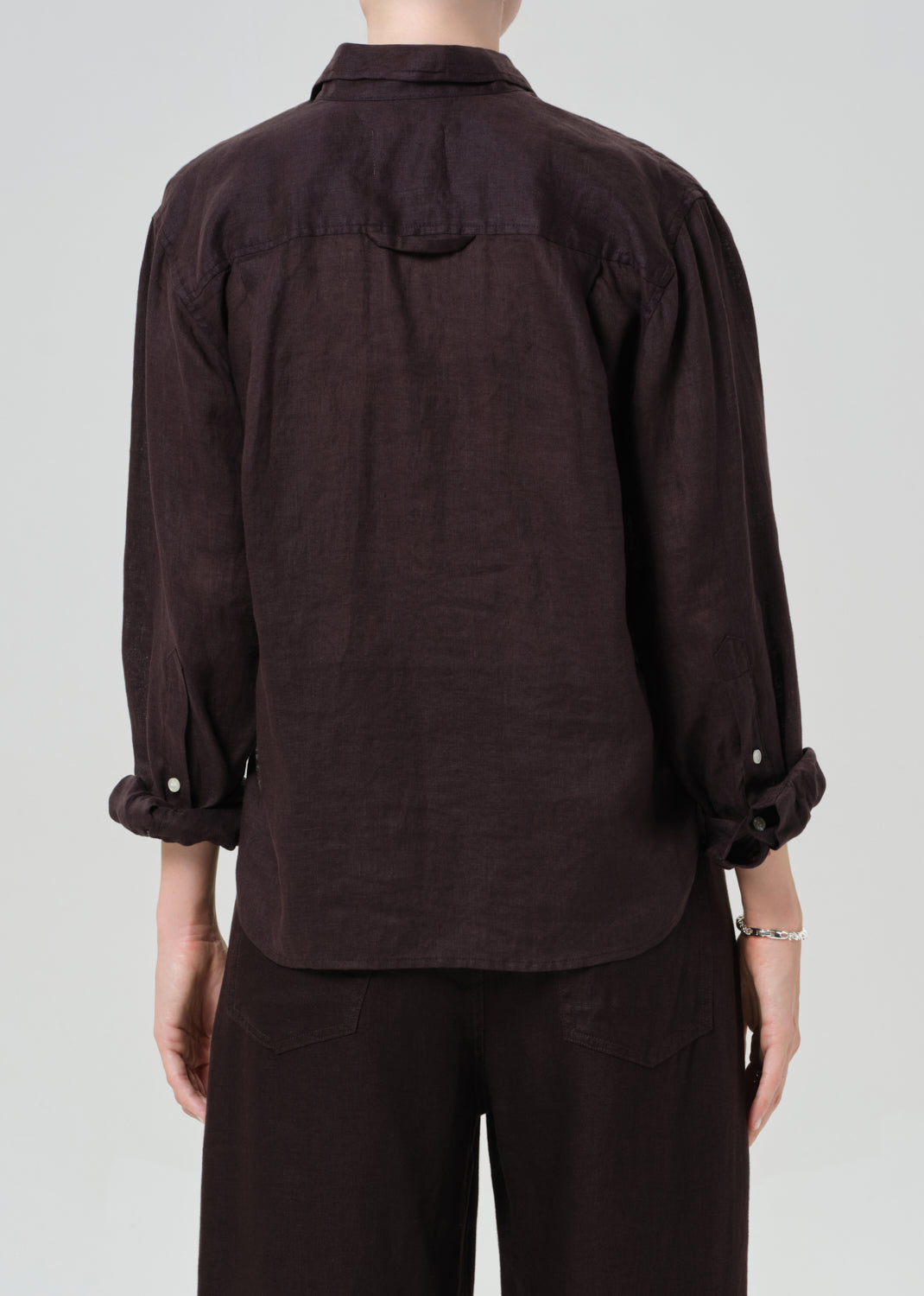 Kayla Shrunken Linen Shirt in Chocolate – Citizens of Humanity
