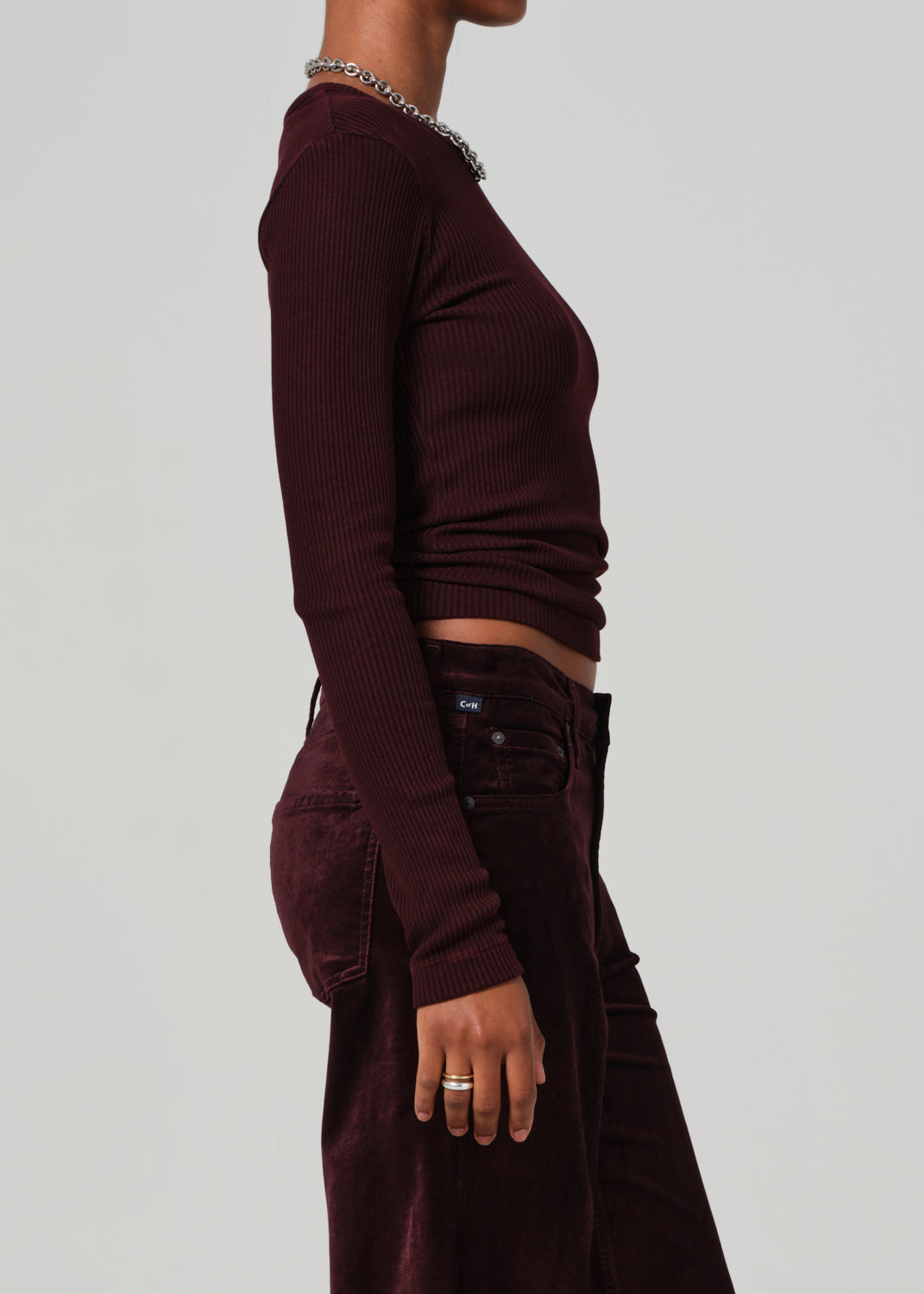 Bina Crewneck in Burgundy side