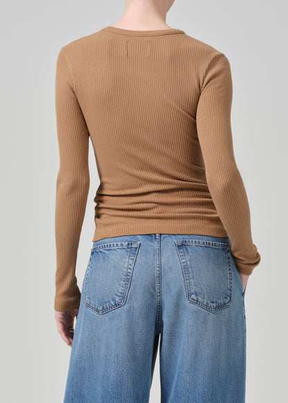 Bina Crewneck in Caramel back