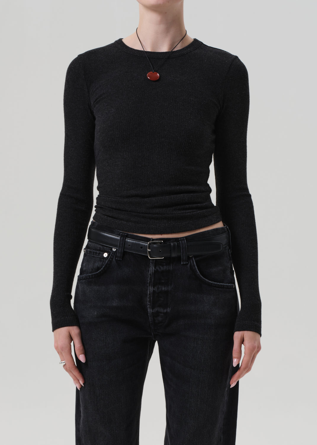 Bina Crewneck
In Heather Charcoal