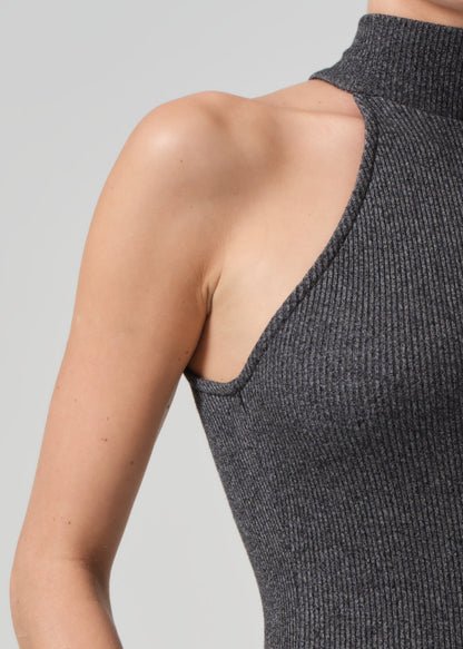 Dani Sleeveless Mock Neck in Black detail