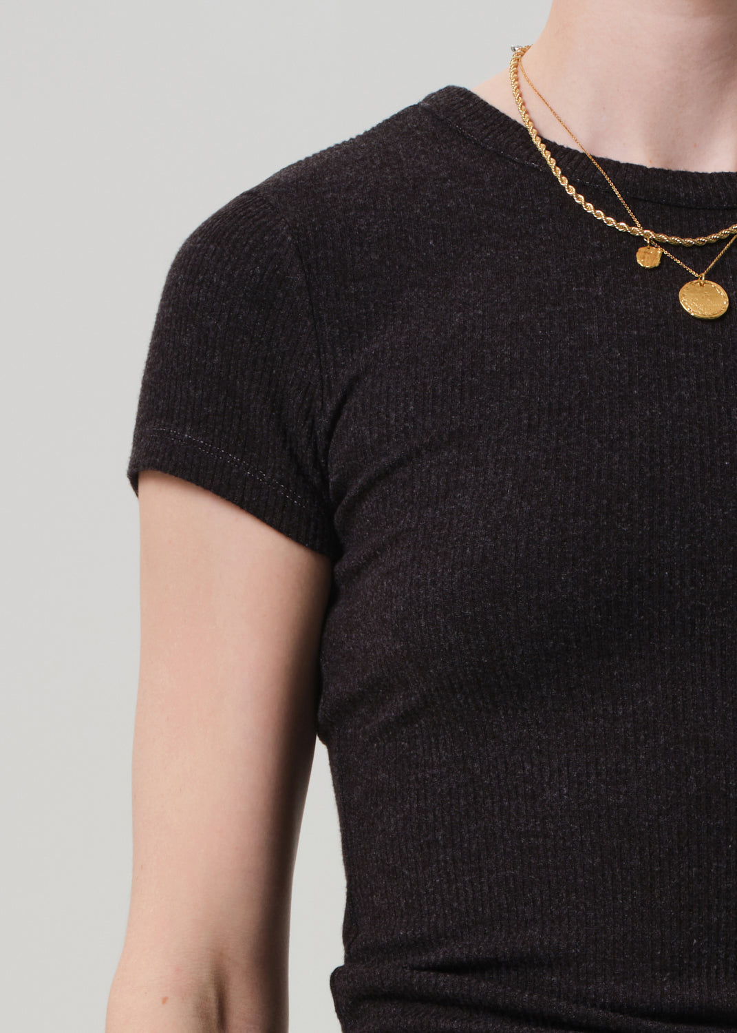 Nello Tee in Heather Brown detail