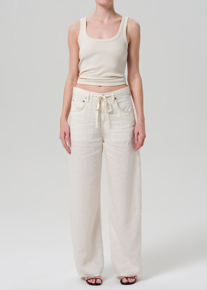 Faye Tank in Dune front