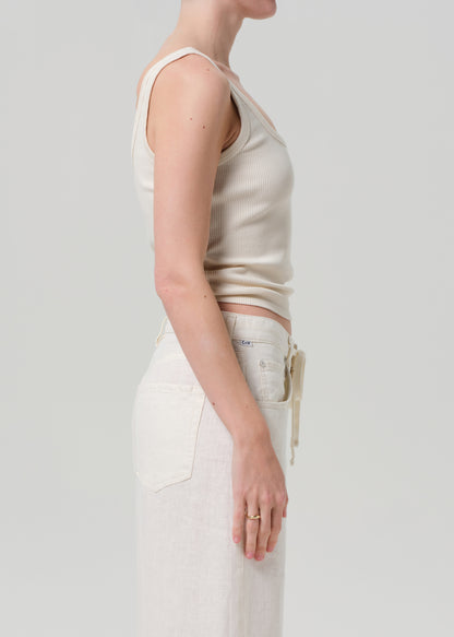 Faye Tank in Dune side