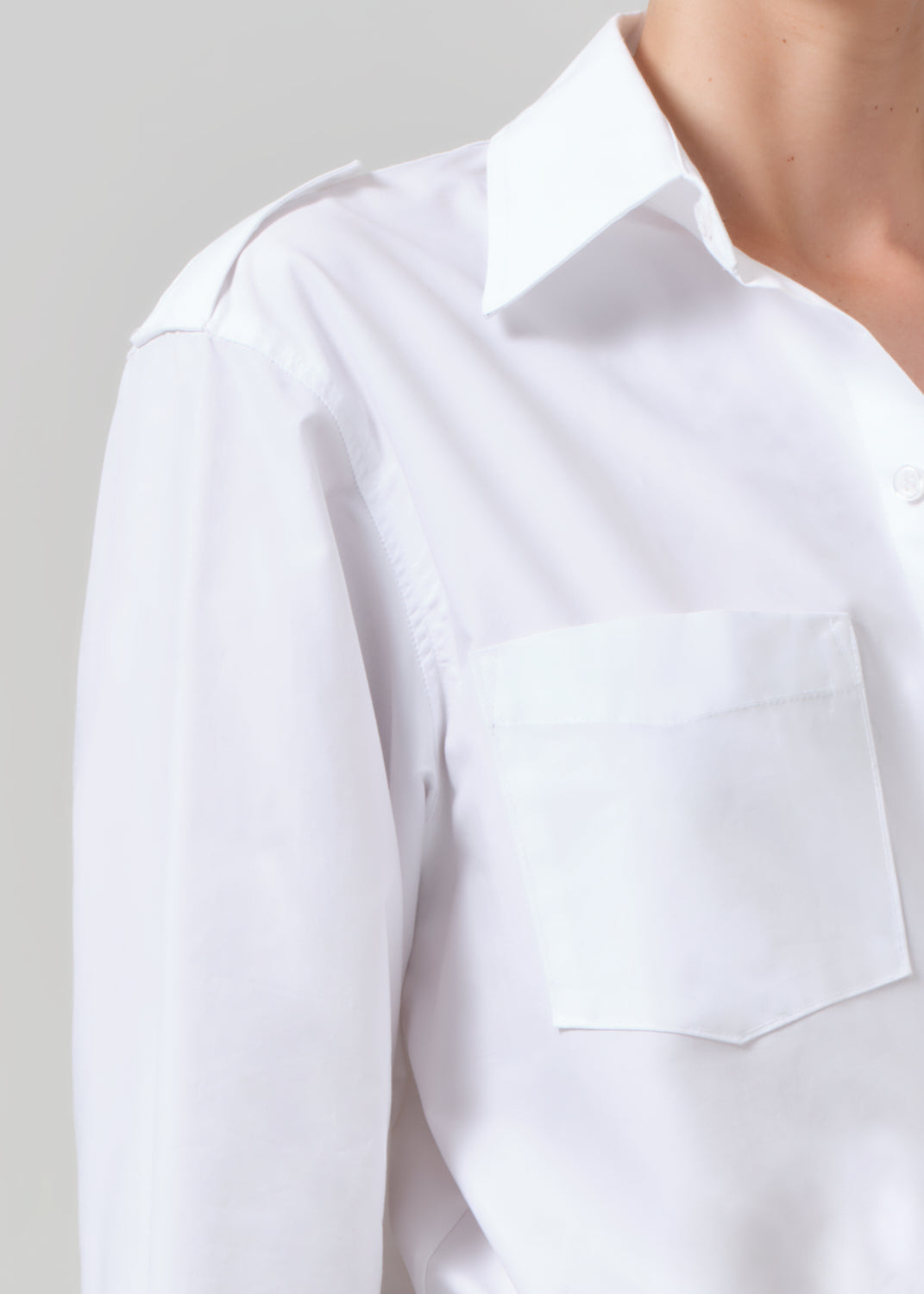 Ari Shirt in White detail