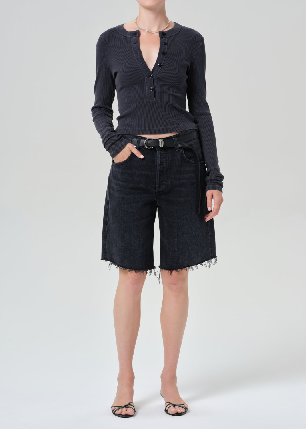 Varra Henley in Charcoal Mineral – Citizens of Humanity