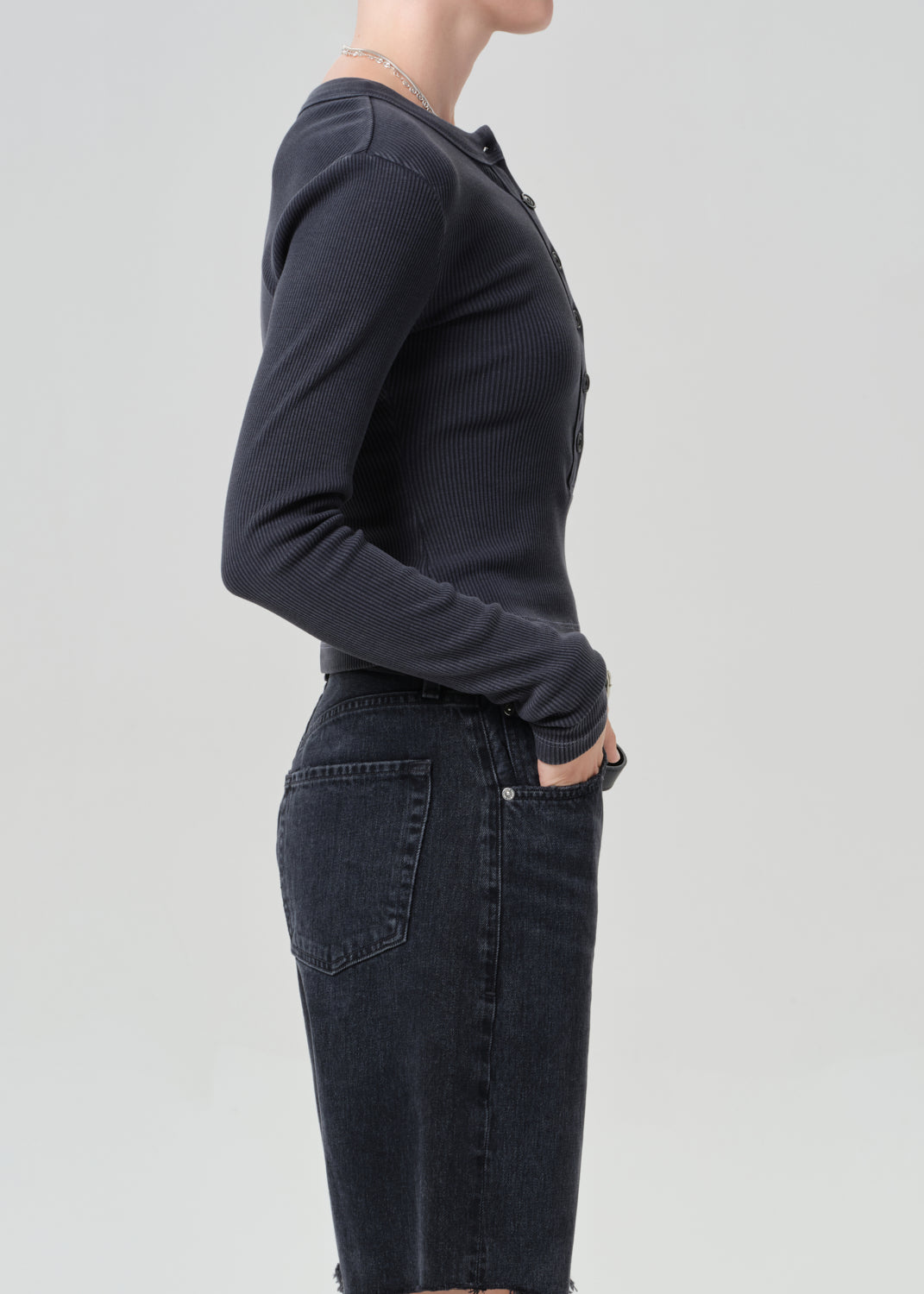 Varra Henley in Charcoal Mineral