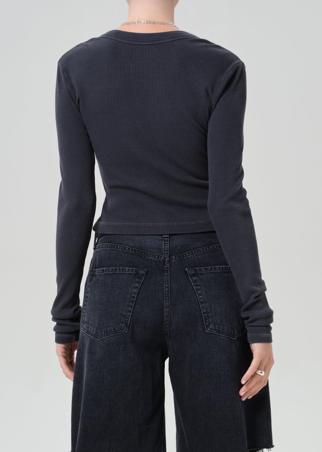 シチズンズ・オブ・ヒューマニティ】varra henley Varra Henley in Mineral Navy – Citizens of Humanity