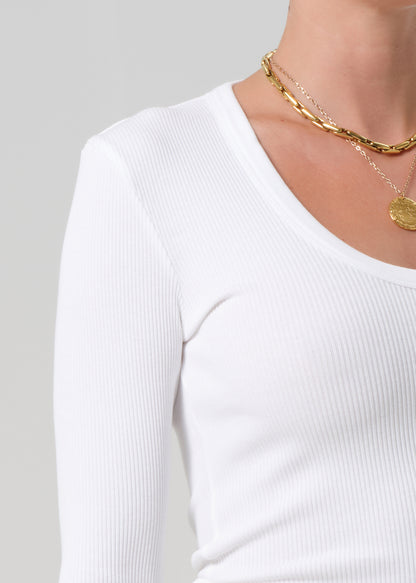 Mara U-Neck in White detail