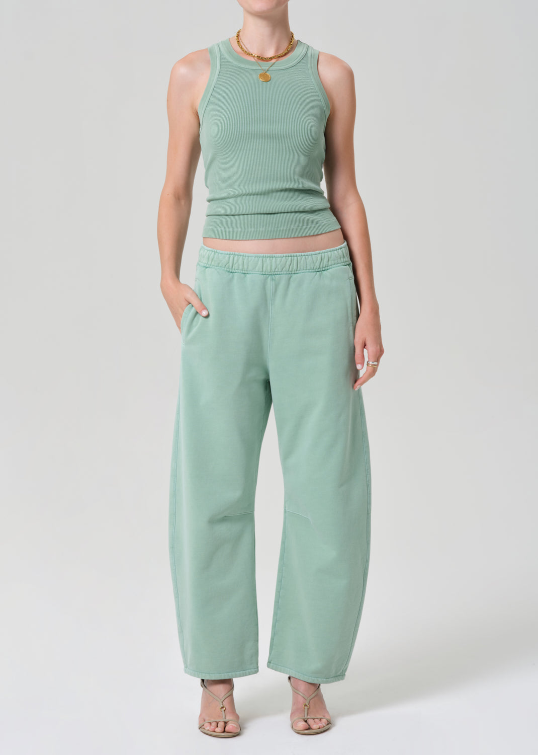 Miro Sweatpant
In Cadet