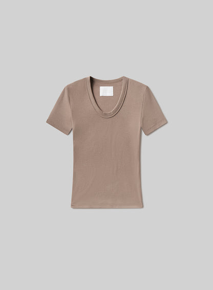 Maude U Neck Tee in Cocoa flat