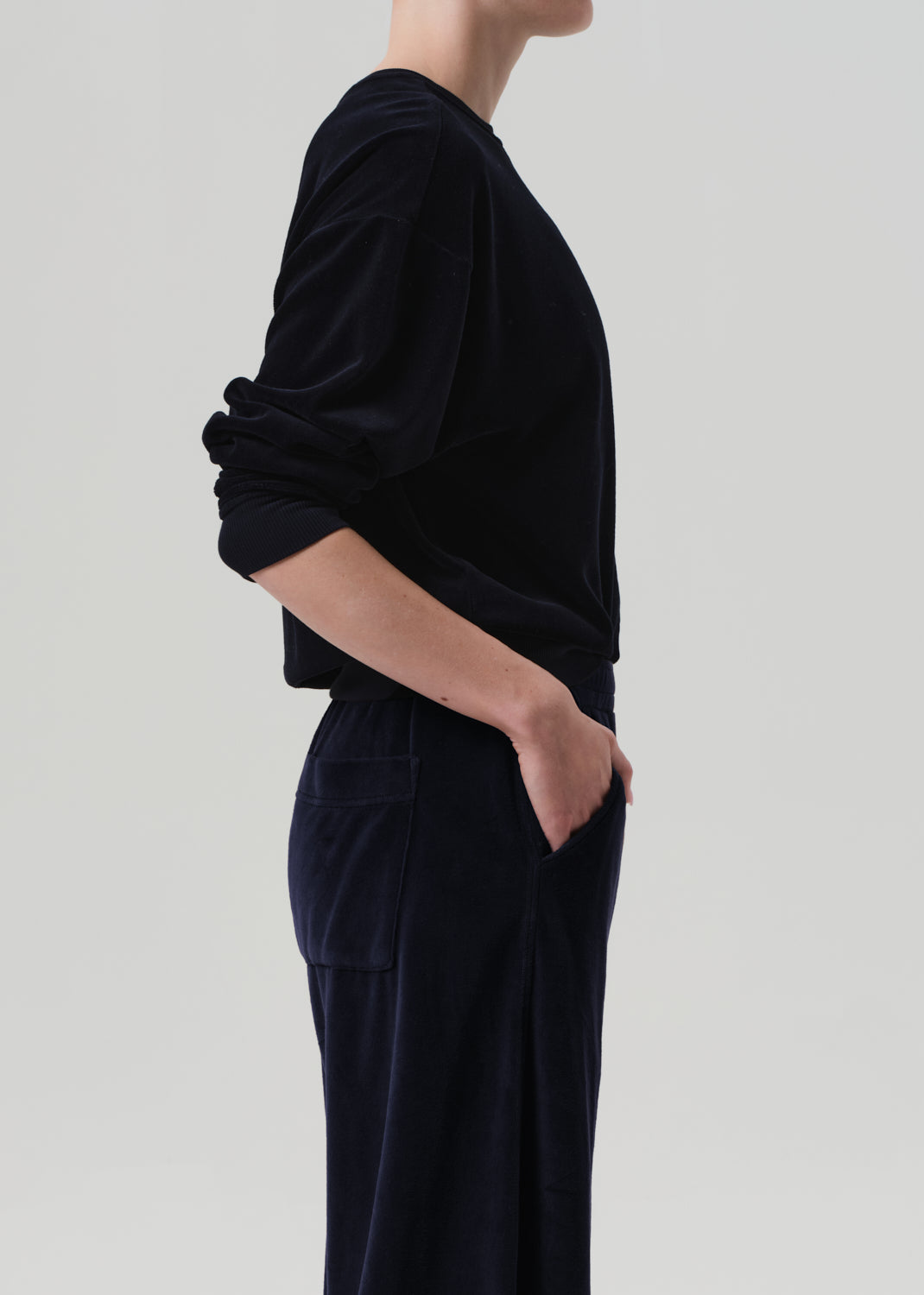 Vintage Crewneck Velour in Notte