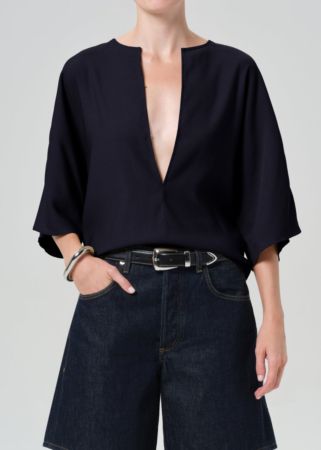 Franca Shirt
In Navy