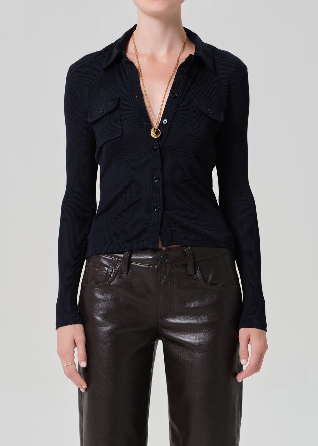 Clea Shrunken Shirt
In Navy