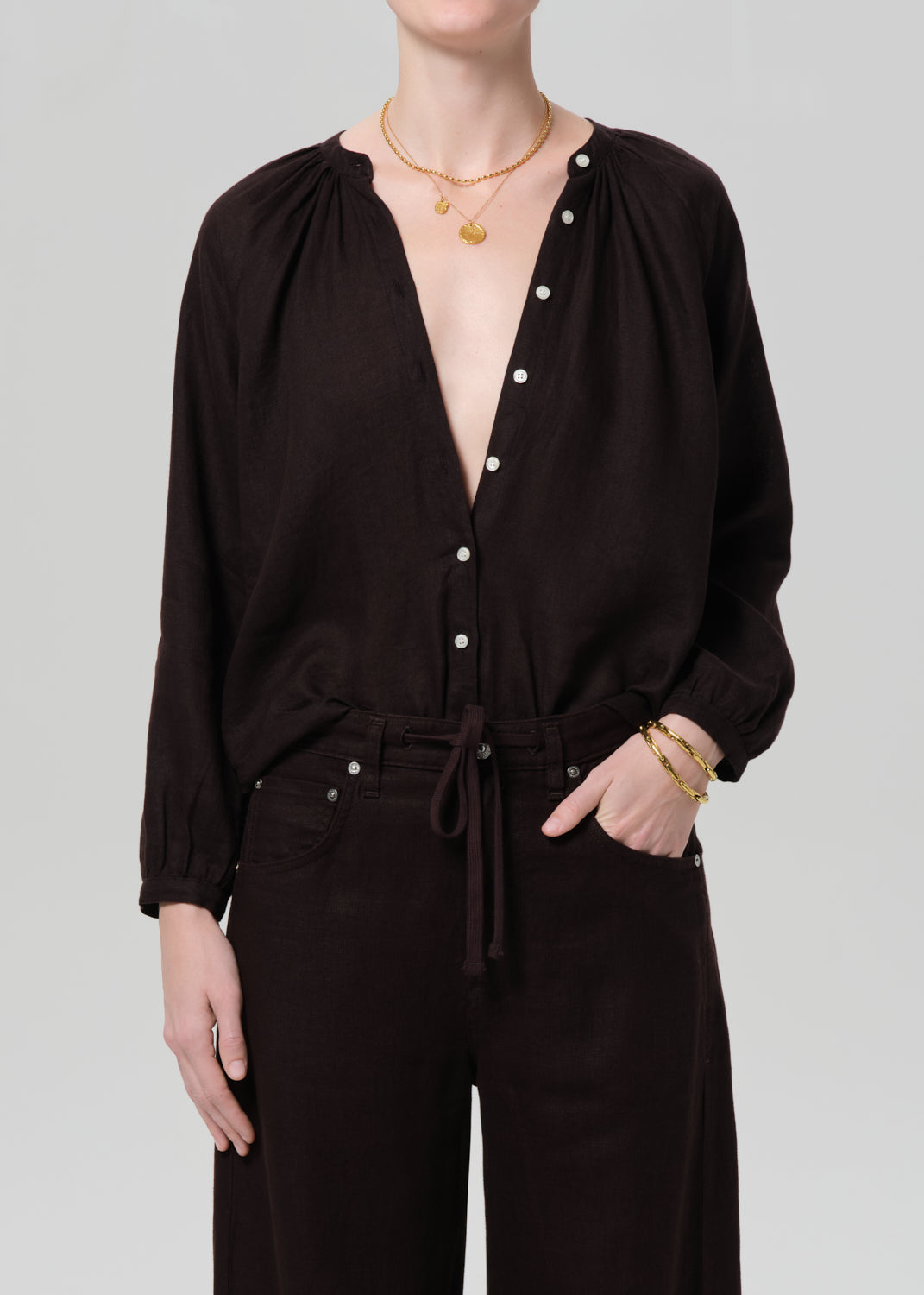 Paro Blouse
In Chocolate from Citizens of Humanity - $248