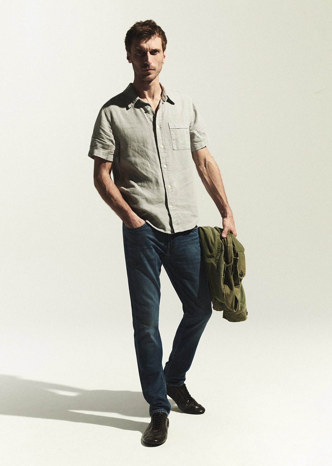 Short Sleeve Pocket Cairo Shirt
In Stone Grey from Citizens of Humanity - $228